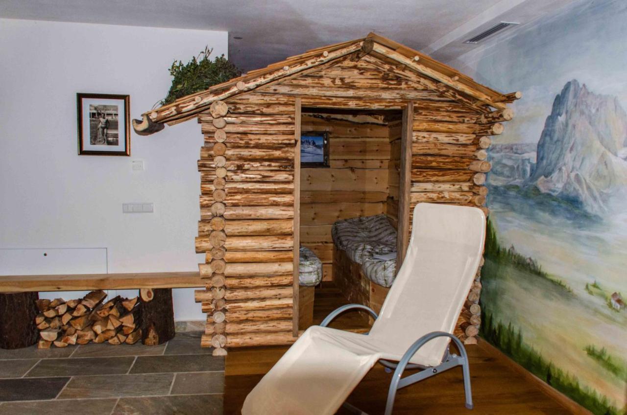 Hotel Brunello Urtijëi Dış mekan fotoğraf