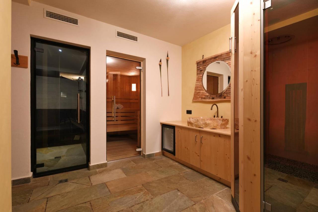 Hotel Brunello Urtijëi Dış mekan fotoğraf